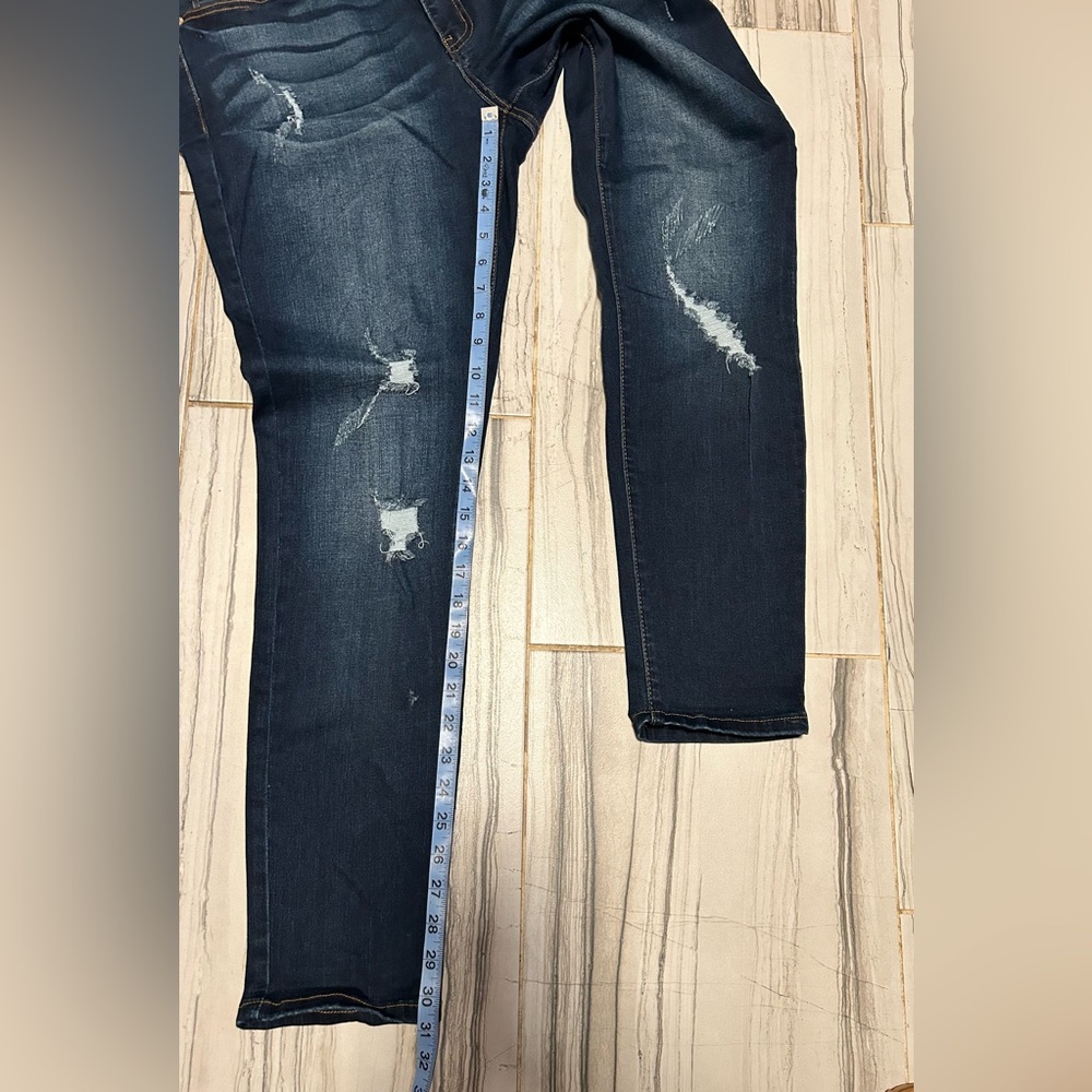 NWOT (Buckle Jeans) KanCan Mid-Rise XL 16/31 Skinny Stretch Jean (33” Waist) - Picture 8 of 14